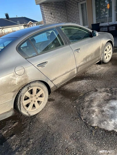 Volkswagen Passat 2008, kuva 2/6