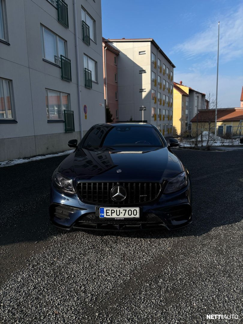 Mercedes-Benz E 43 AMG