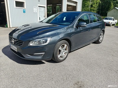 Volvo V60 D2 Business aut 2014, kuva 1/21