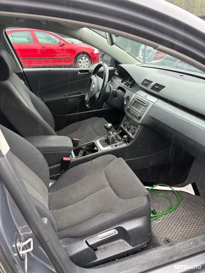Volkswagen Passat 2005, photo 5/8