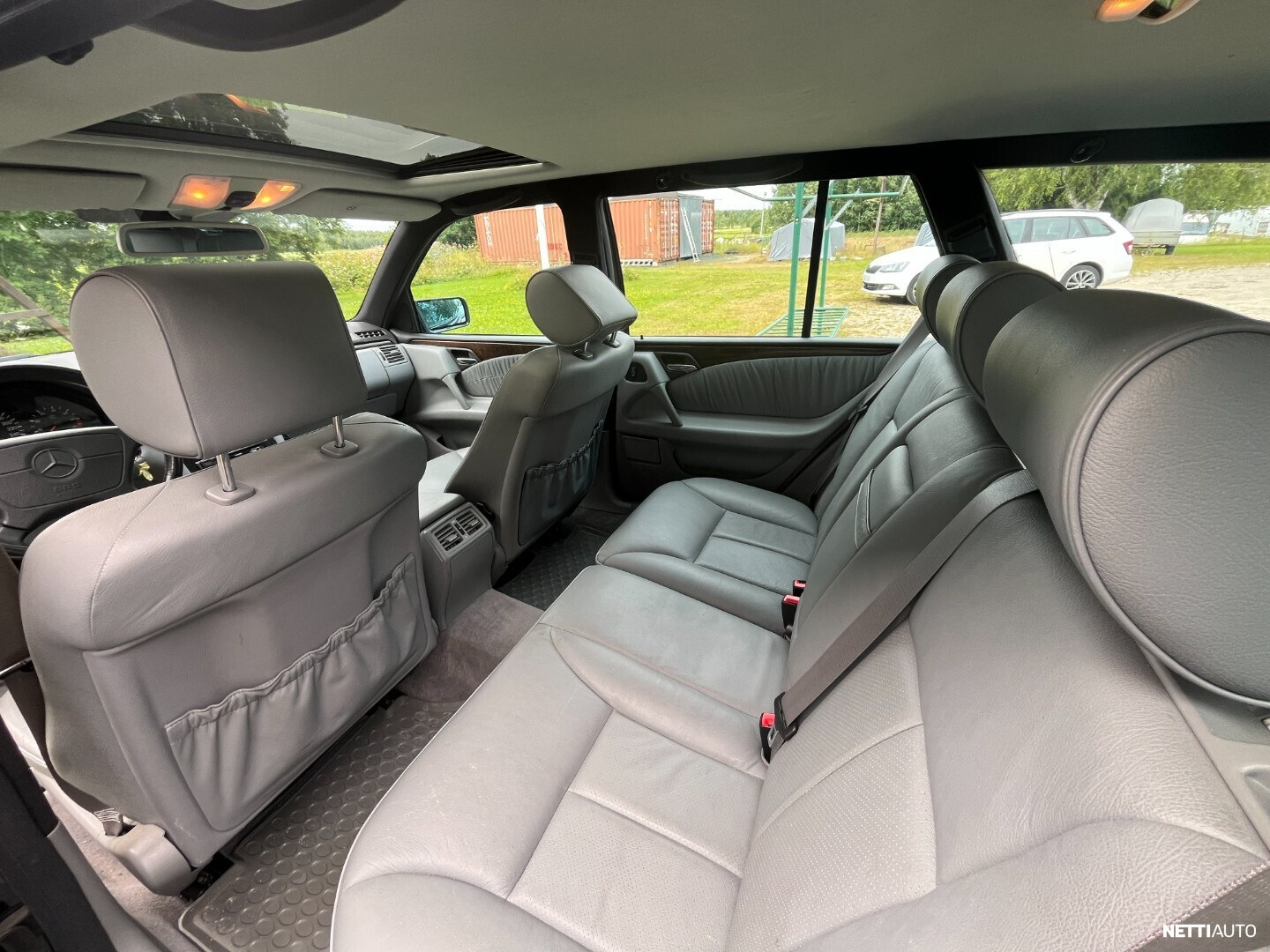 Mercedes-Benz E 320 1998, photo 6/10