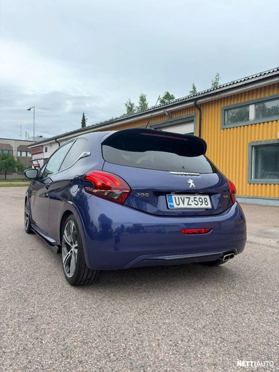 Peugeot 208 2015, kuva 6/23
