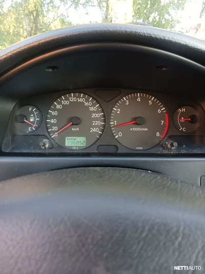 Toyota Avensis 2002, kuva 7/10
