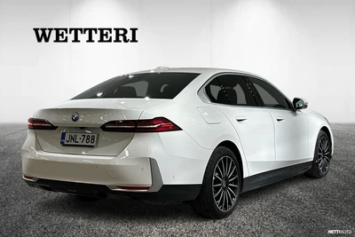 BMW i5 G60 xDrive40 2024, kuva 5/34