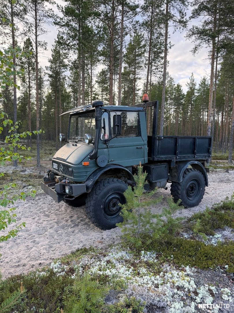 Mercedes-Benz Unimog