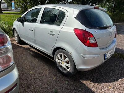 Opel Corsa 2009, kuva 5/11