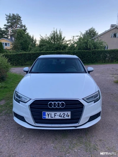 Audi A3 2019, photo 1/3
