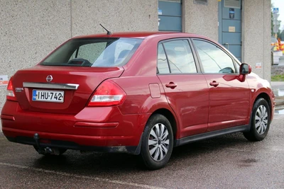 Nissan Tiida Sedan 1,6 Visia 2009, kuva 2/19