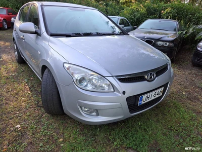 Hyundai i30 2007, photo 1/4