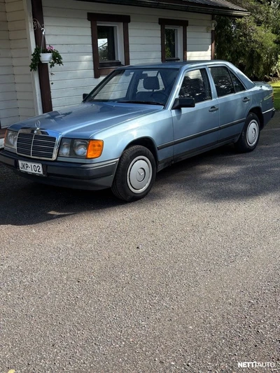 Mercedes-Benz 300 E 3,0 (124) 4d 1985, kuva 8/8