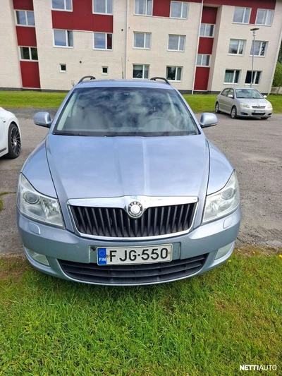 Skoda Octavia 2009, kuva 1/10