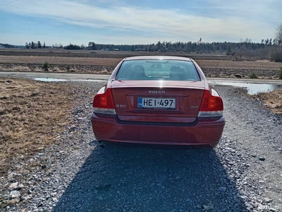 Volvo S60 2,4 (140) Momentum aut 2007, kuva 7/20