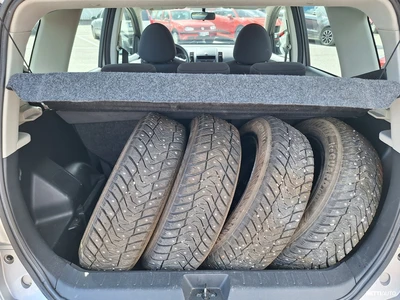 Nissan Note 1,6 Visia A/T AC ESP MY11 2011, photo 7/8