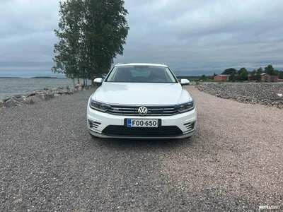 Volkswagen Passat 2018, photo 7/17