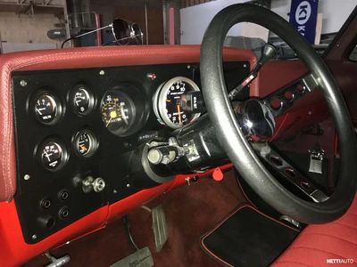 Chevrolet C10 1984, kuva 6/12