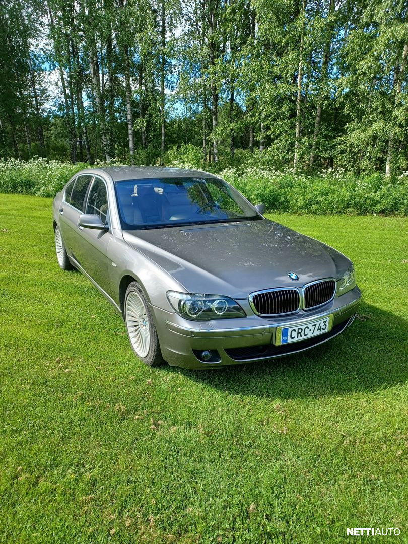 BMW 750