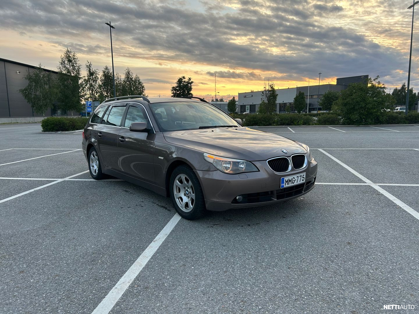 BMW 525