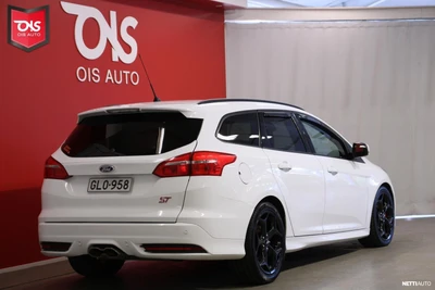 Ford Focus 2,0 TDCi 185 hv M6 ST Wagon 2015, photo 7/22