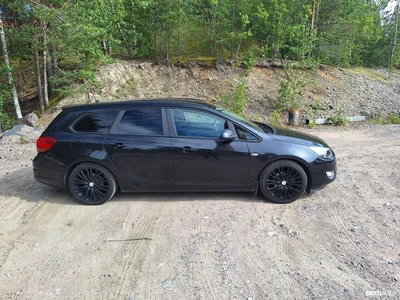 Opel Astra 2012, kuva 2/9