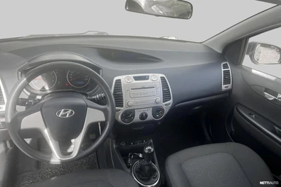 Hyundai i20 1,2 Classic 5d 2011, photo 3/5