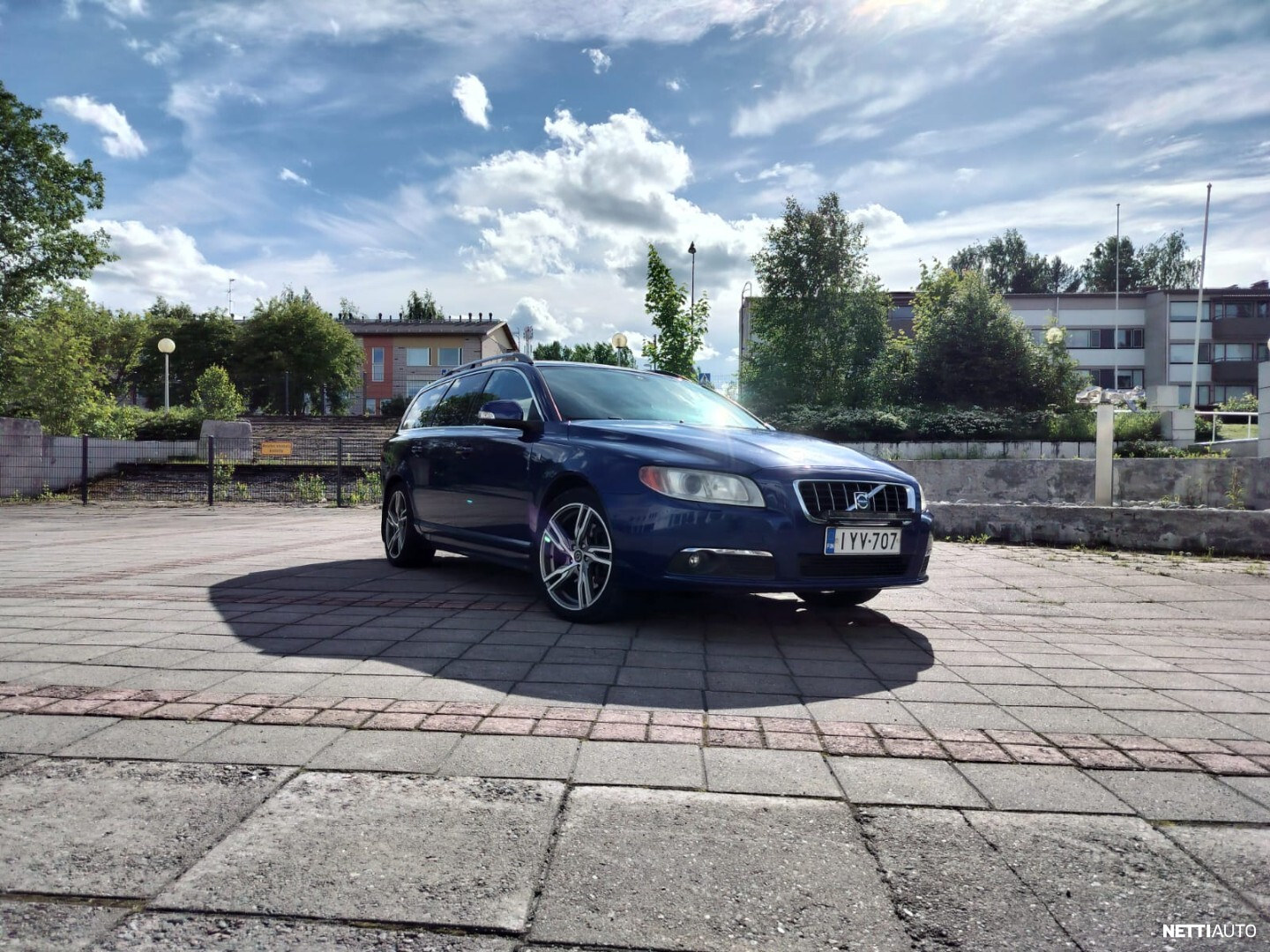 Volvo V70