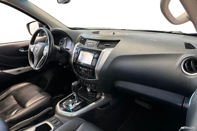 Nissan Navara 2016, photo 7/30