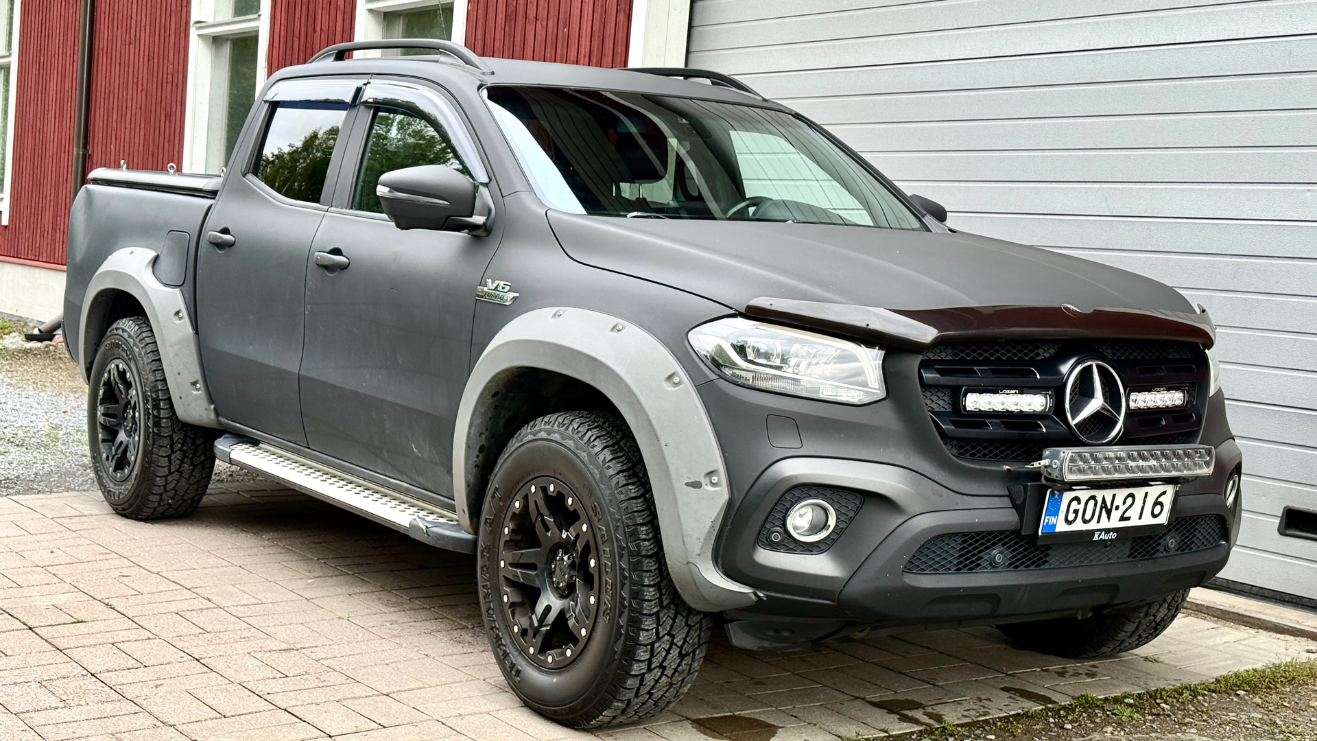 Mercedes-Benz X