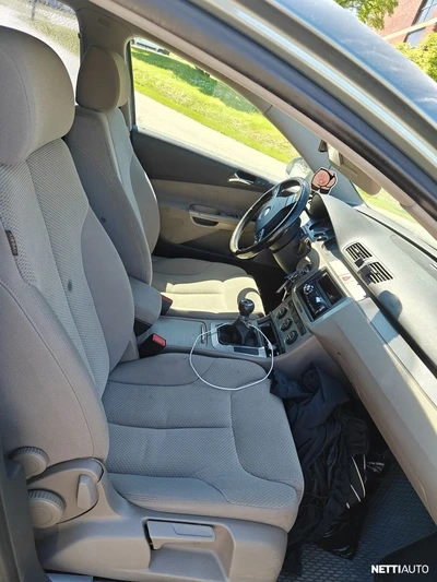 Volkswagen Passat 2006, photo 2/7