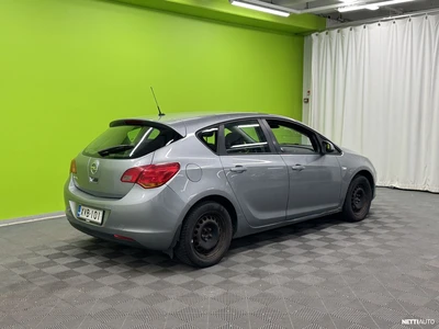 Opel Astra 2010, photo 4/36