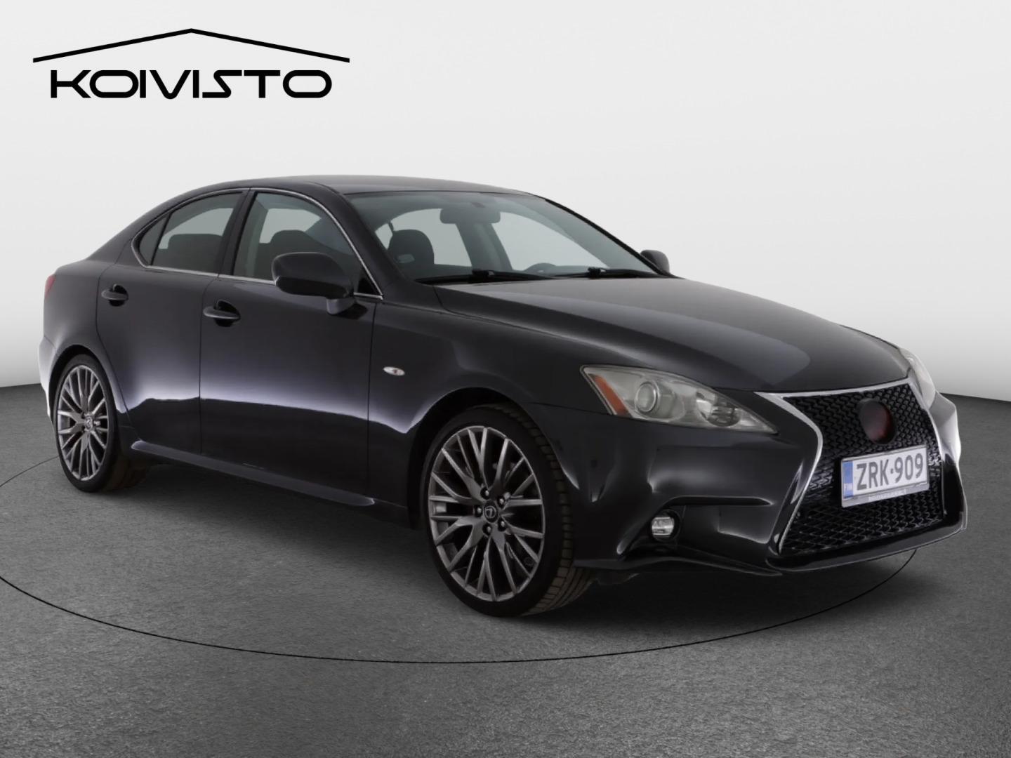 Lexus IS