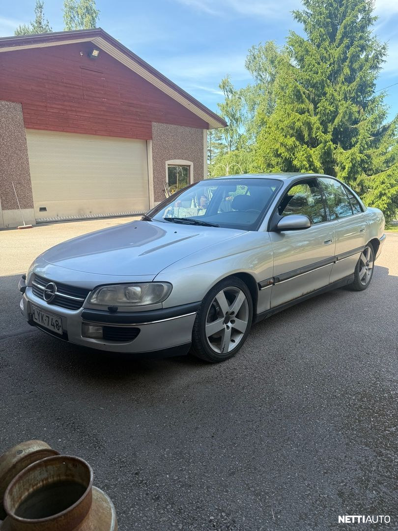 Opel Omega