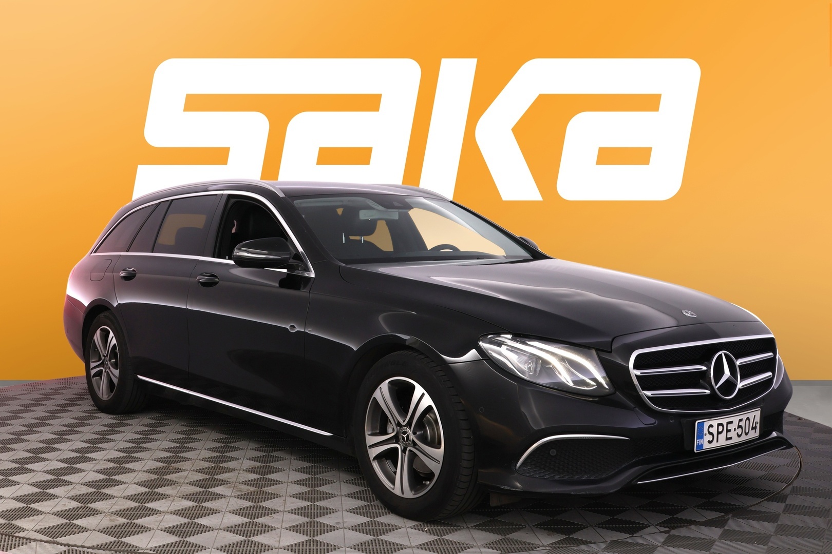 Mercedes-Benz E