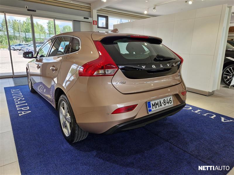 Volvo V40 2015, kuva 5/17