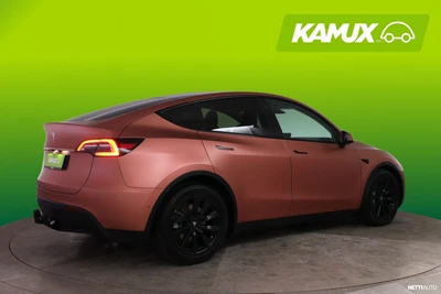 Tesla Model Y Long Range 2022, photo 2/27