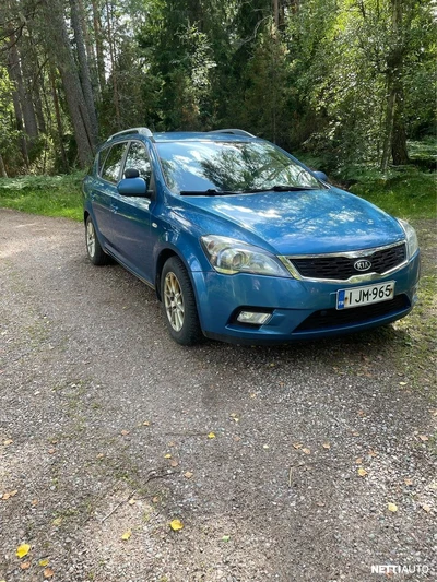 Kia Ceed 1,6 CRDi ISG EX SW EcoDynamics 2010, kuva 3/15