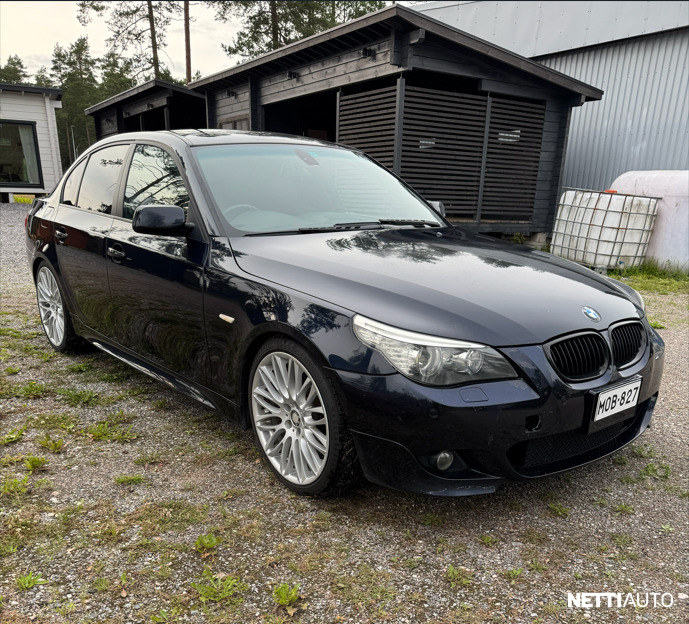 BMW 525