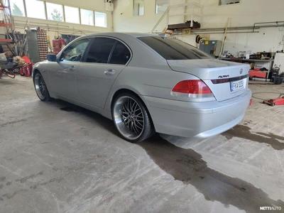 BMW 745 2002, photo 3/12