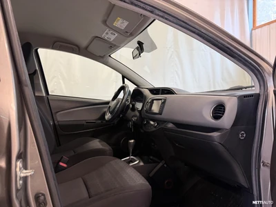 Toyota Yaris 2016, photo 7/17