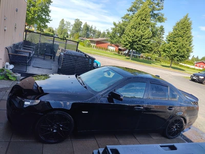 BMW 520 2003, kuva 2/6