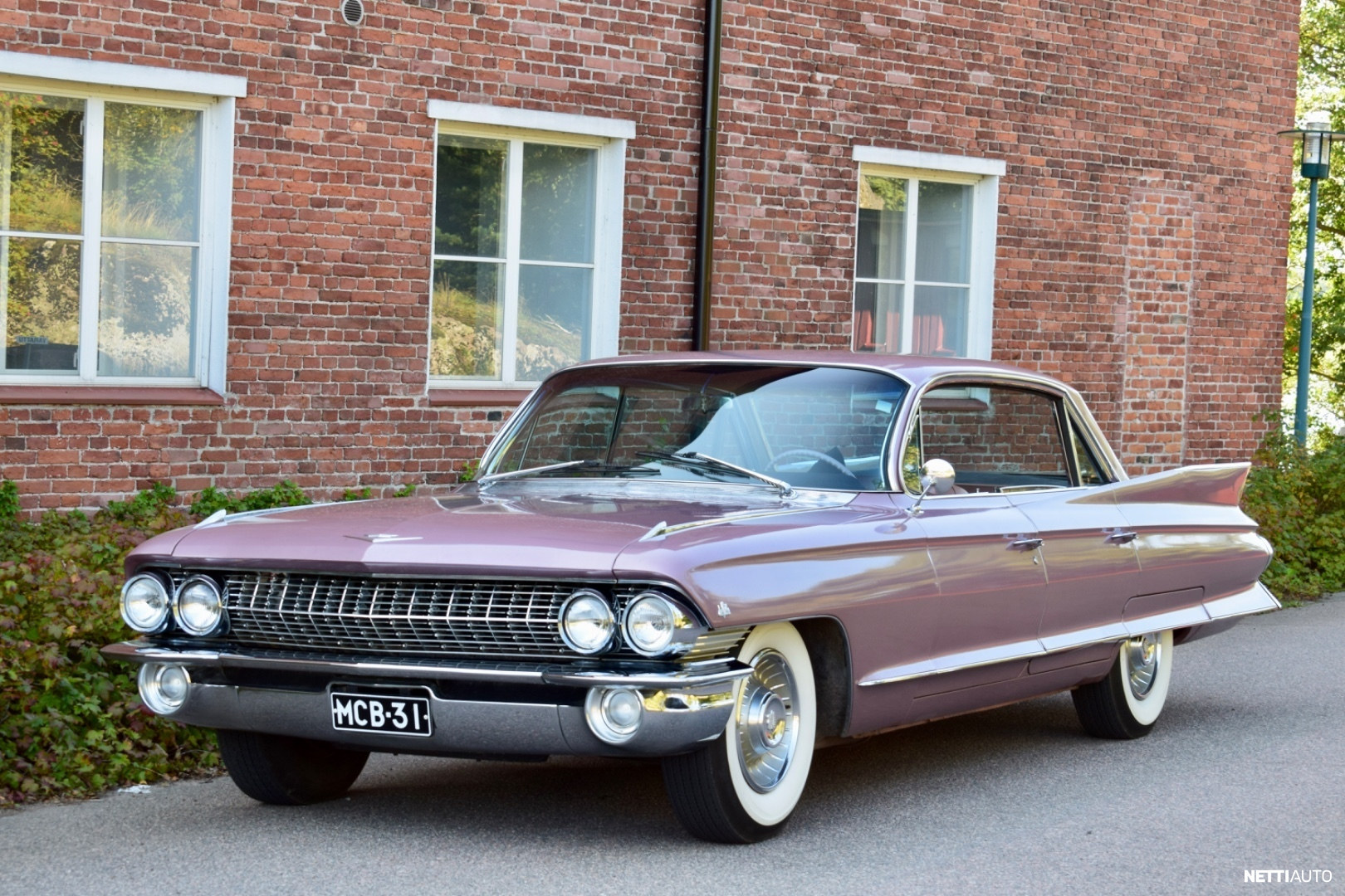 Cadillac De Ville