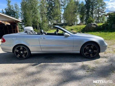Mercedes-Benz CLK 2004, kuva 5/12