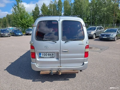 Toyota Hiace 2,5 D-4D 117 5ov pitkä 4WD 2009, kuva 3/8