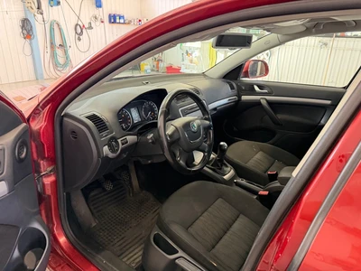 Skoda Octavia 2010, photo 6/21