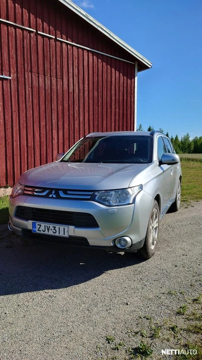 Mitsubishi Outlander 2013, kuva 2/11