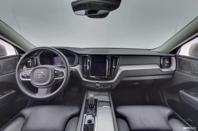Volvo XC60 2023, kuva 7/34