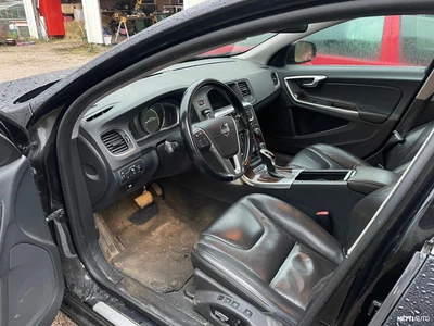 Volvo V60 2013, photo 4/4