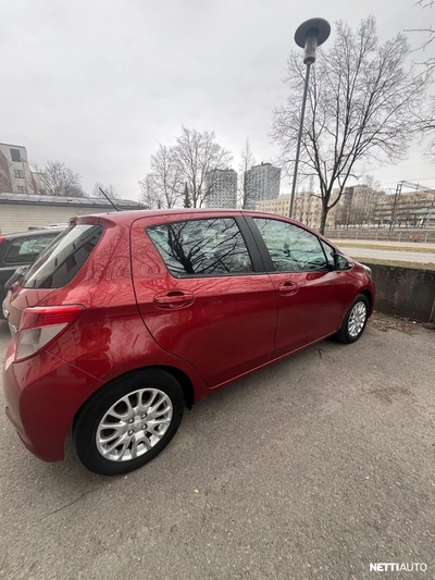 Toyota Yaris 2012, kuva 2/5