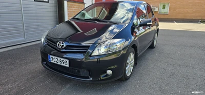 Toyota Auris 2012, kuva 1/16