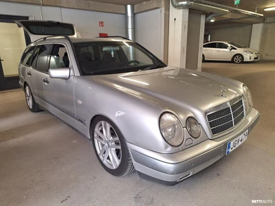 Mercedes-Benz 240 1998, kuva 3/10