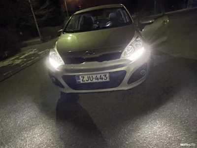 Kia Rio 1,4 CRDi ISG EX 5D EcoDynamics 2013, photo 7/10